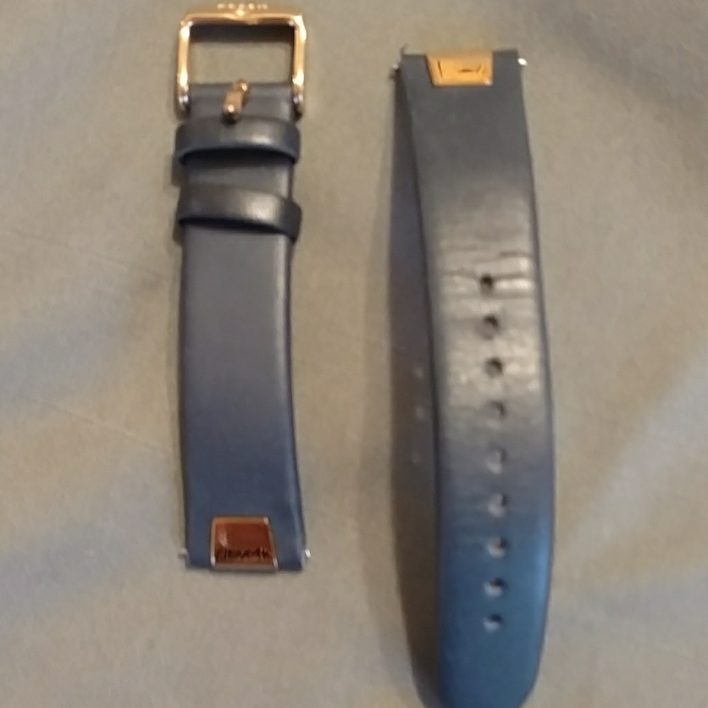 Almost new Fossil Boyfriend Watch - Picture 3 of 3